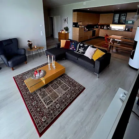 House Rowan Рованиеми